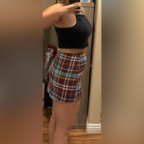 Urban Outfitters Plaid Mini Skirt - Picture 4 of 7